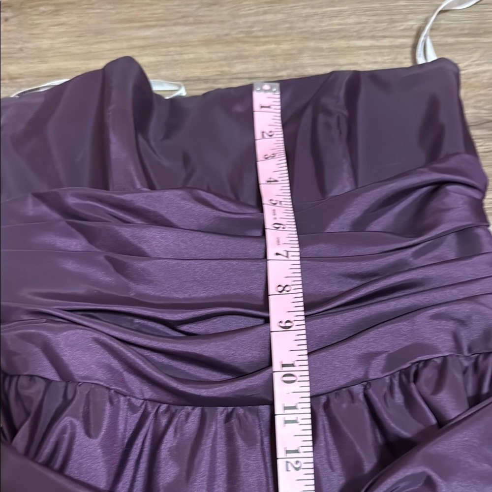 David's Bridal Strapless Flat Taffeta Bubble Hem Short Dress in Plum WORN ONCE - Picture 7 of 8